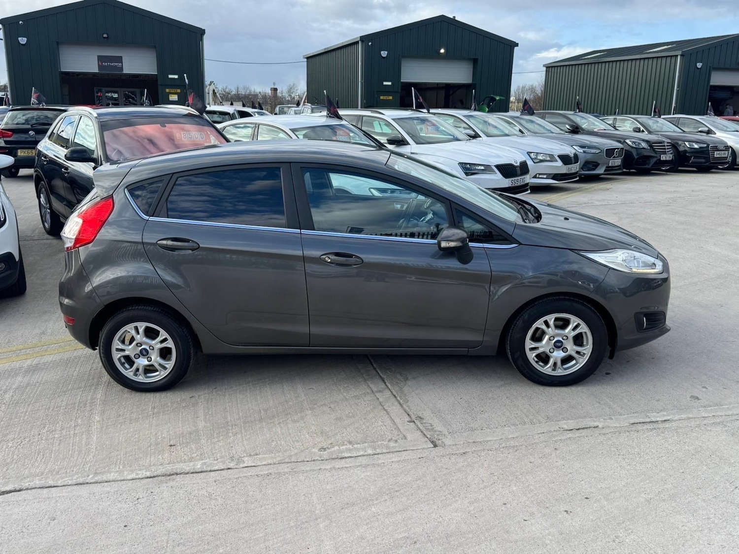 Used Ford Fiesta 2016 for sale - 77909094: Photo 10