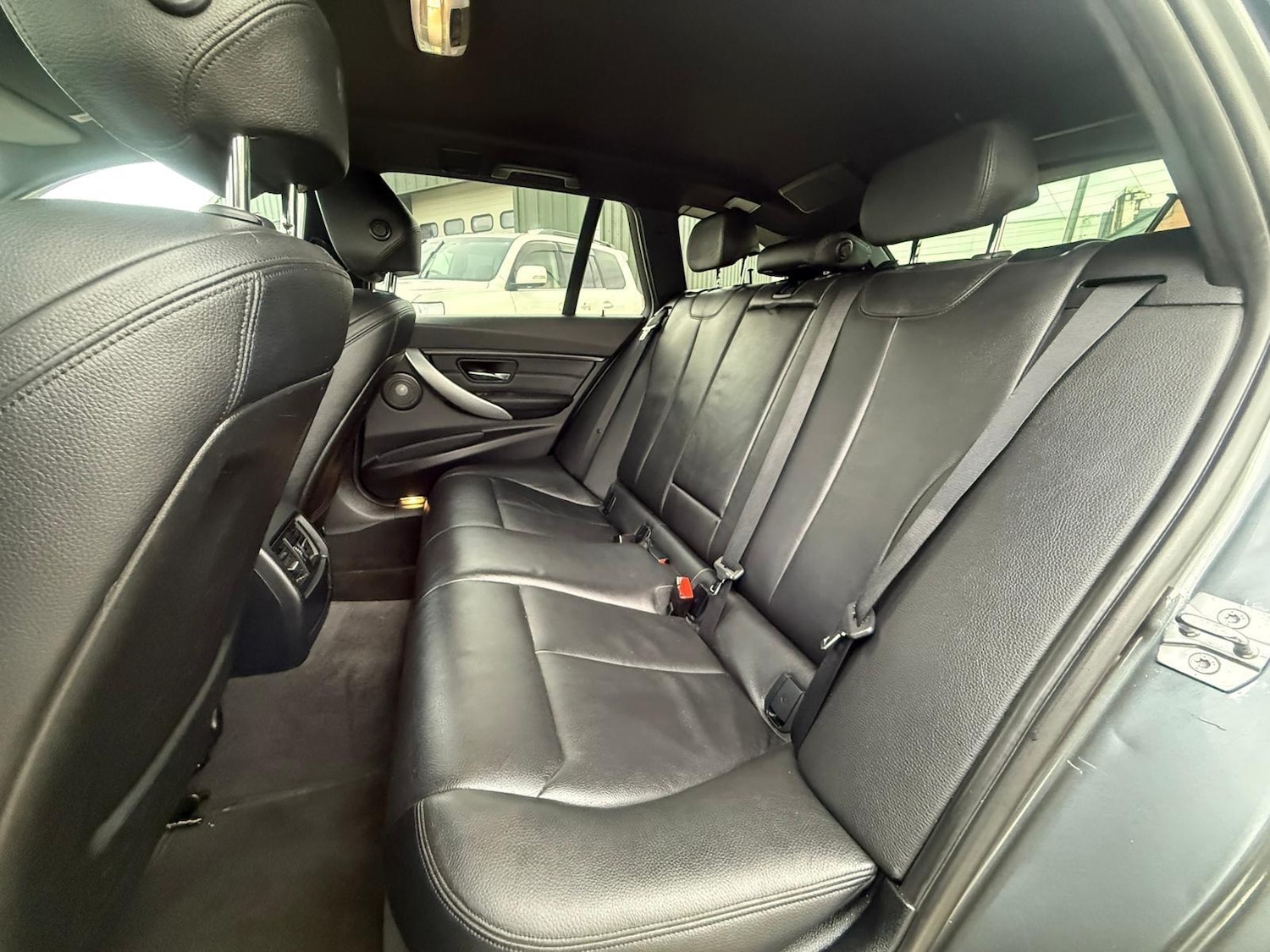 Used BMW 3 Series 2015 for sale - 76137468: Photo 27