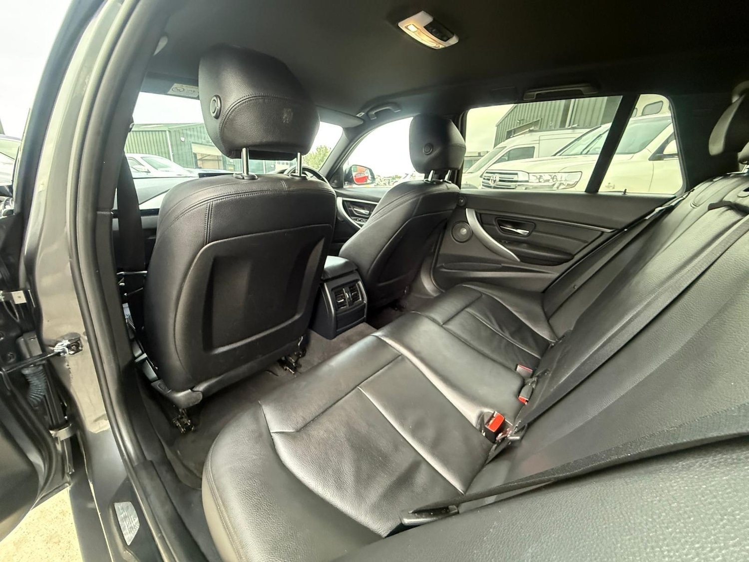 Used BMW 3 Series 2015 for sale - 76137468: Photo 30