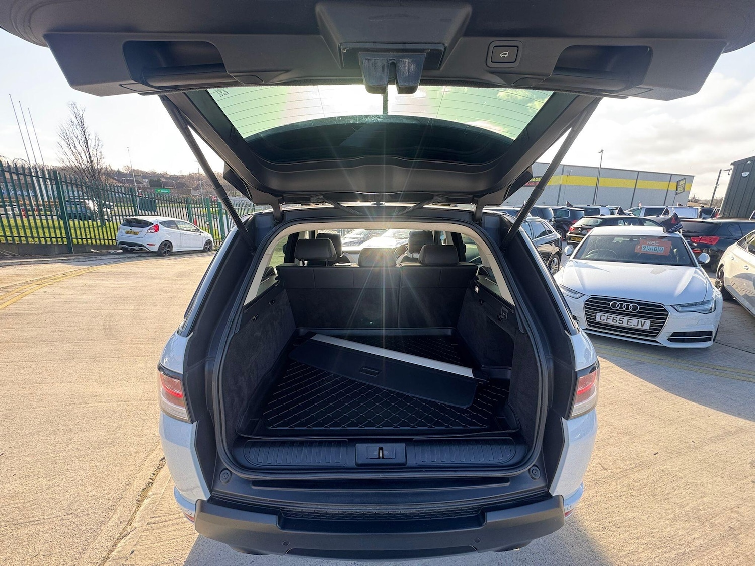 Used Land Rover Range Rover Sport 2015 for sale - 77892246: Photo 26