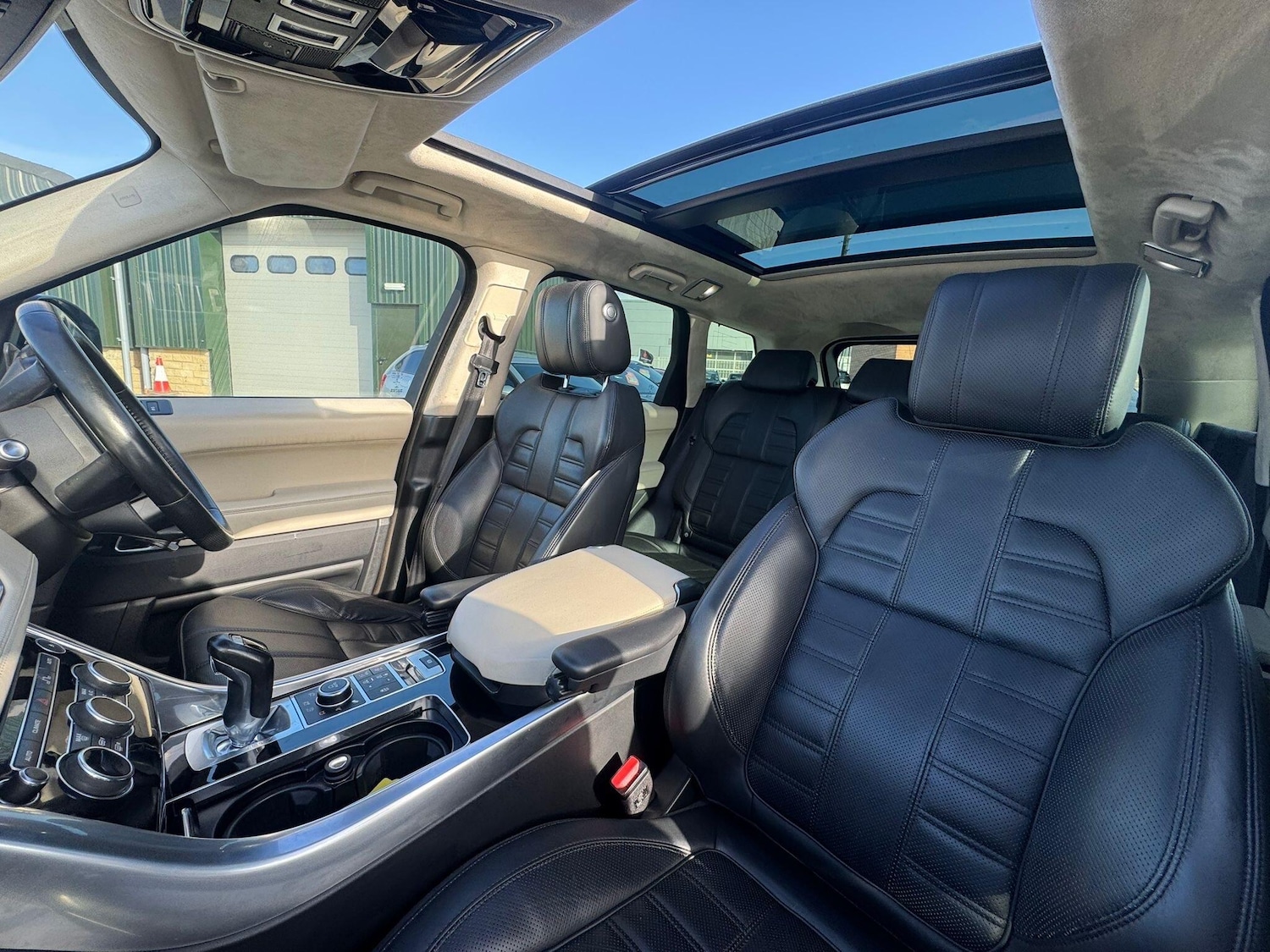 Used Land Rover Range Rover Sport 2015 for sale - 77892246: Photo 29