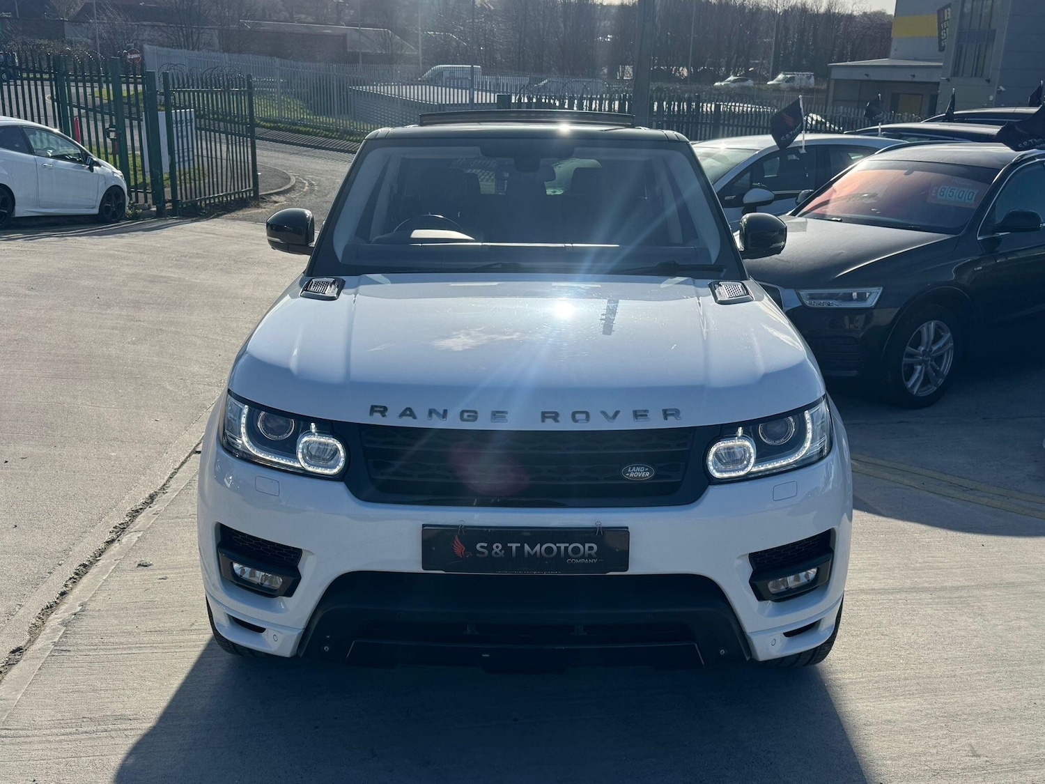 Used Land Rover Range Rover Sport 2015 for sale - 77892246: Photo 3