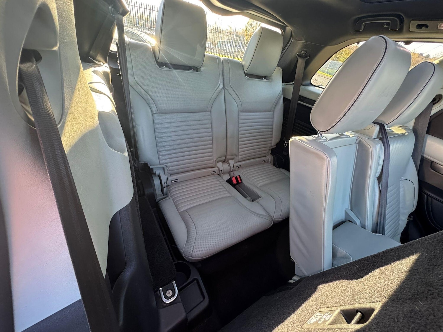 Used Land Rover Discovery 2018 for sale - 76991960: Photo 18