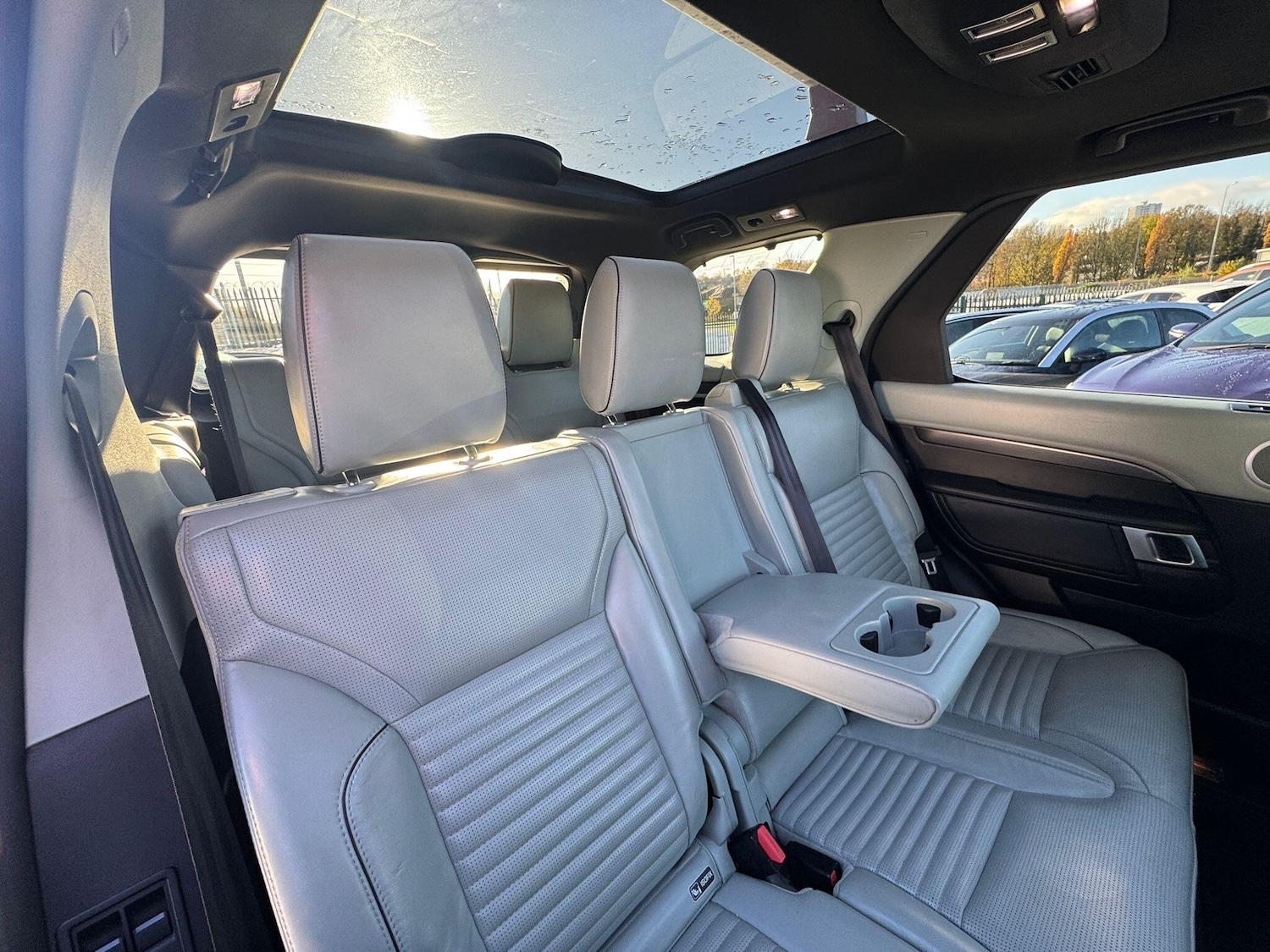 Used Land Rover Discovery 2018 for sale - 76991960: Photo 23