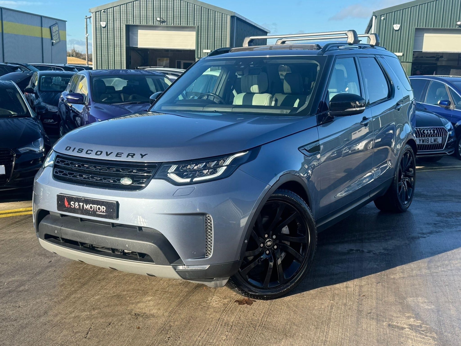 Used Land Rover Discovery 2018 for sale - 76991960: Photo 4