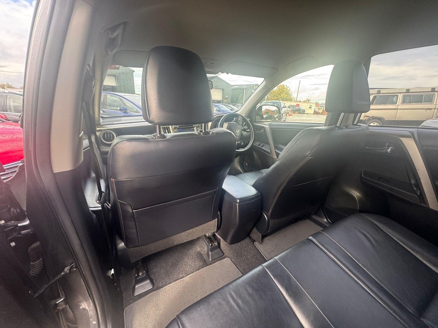 Used Toyota RAV4 2013 for sale - 76337002: Photo 24