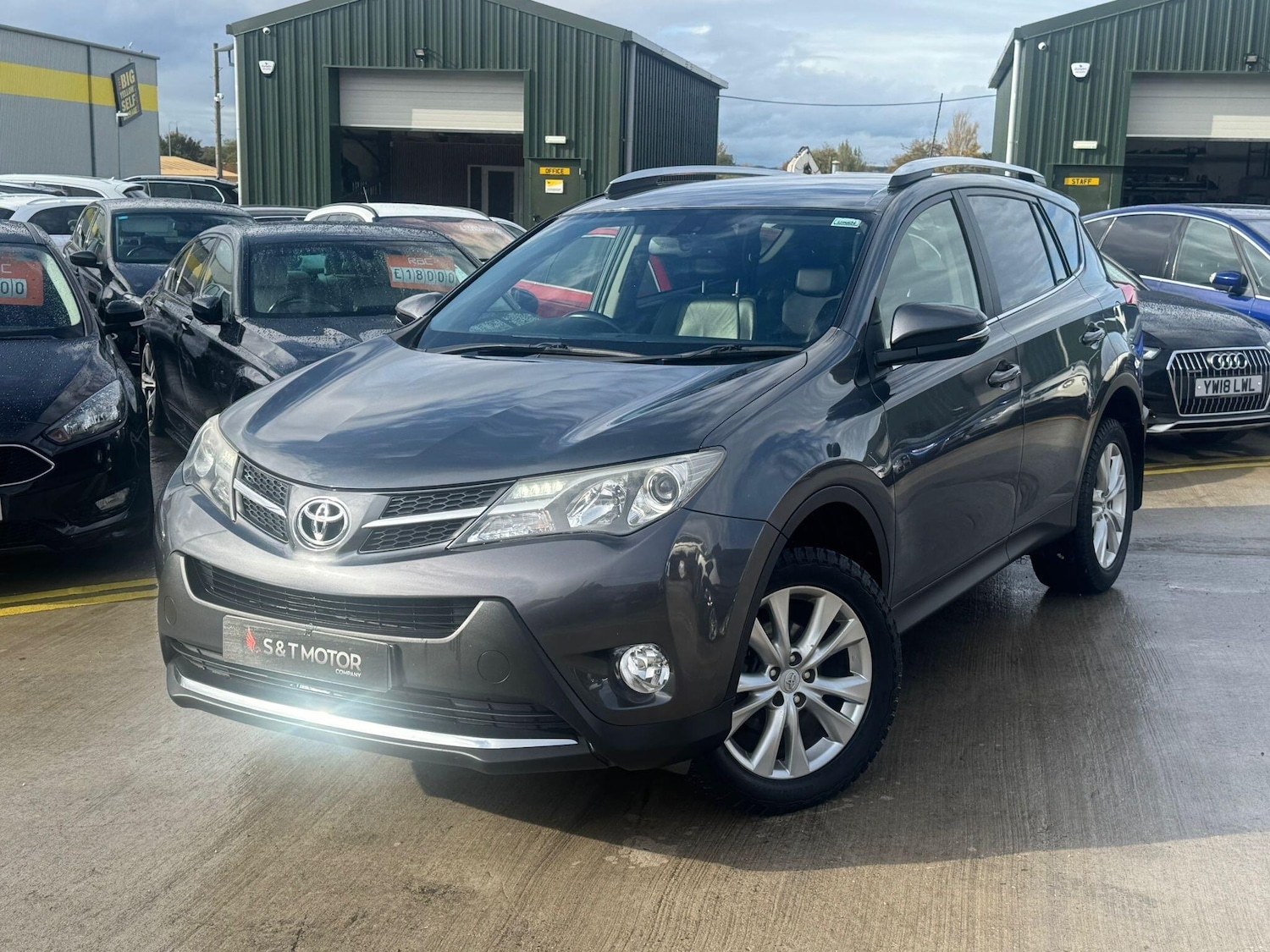 Used Toyota RAV4 2013 for sale - 76337002: Photo 3