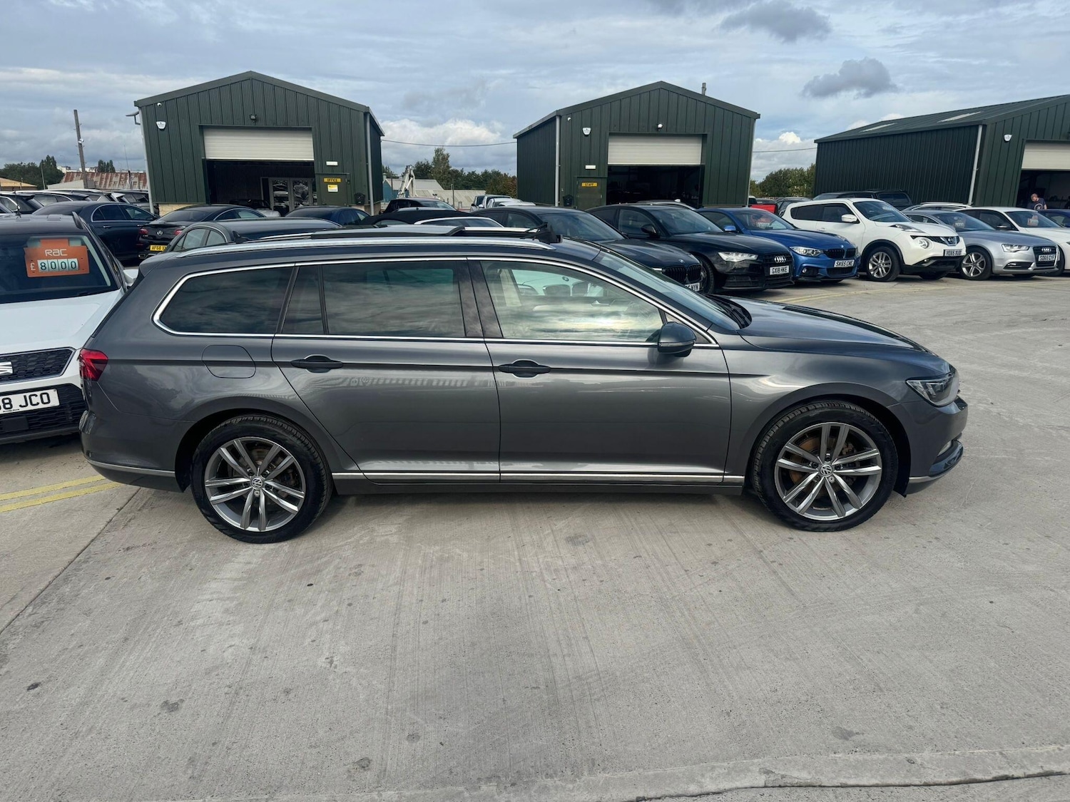 Used Volkswagen Passat for sale - 76990760: Photo 10