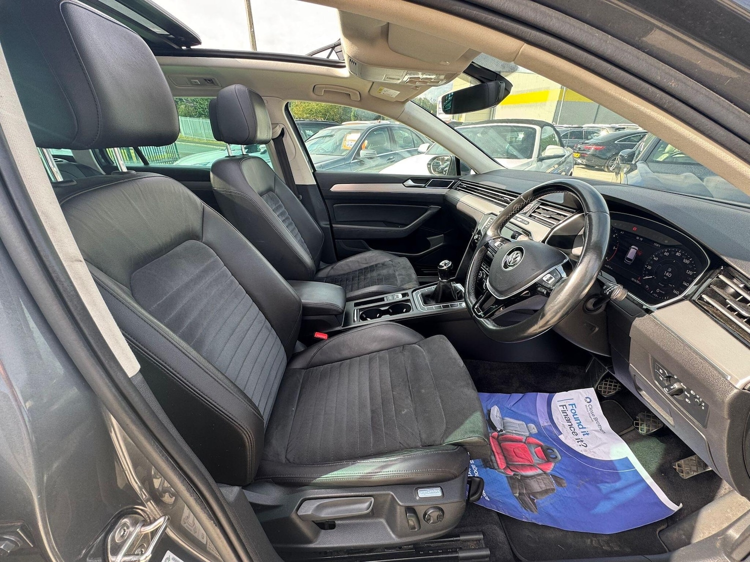 Used Volkswagen Passat for sale - 76990760: Photo 16