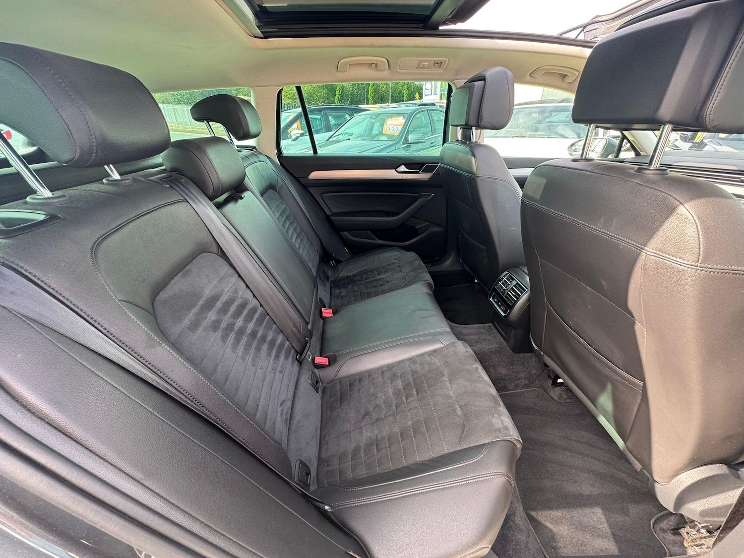 Used Volkswagen Passat for sale - 76990760: Photo 20