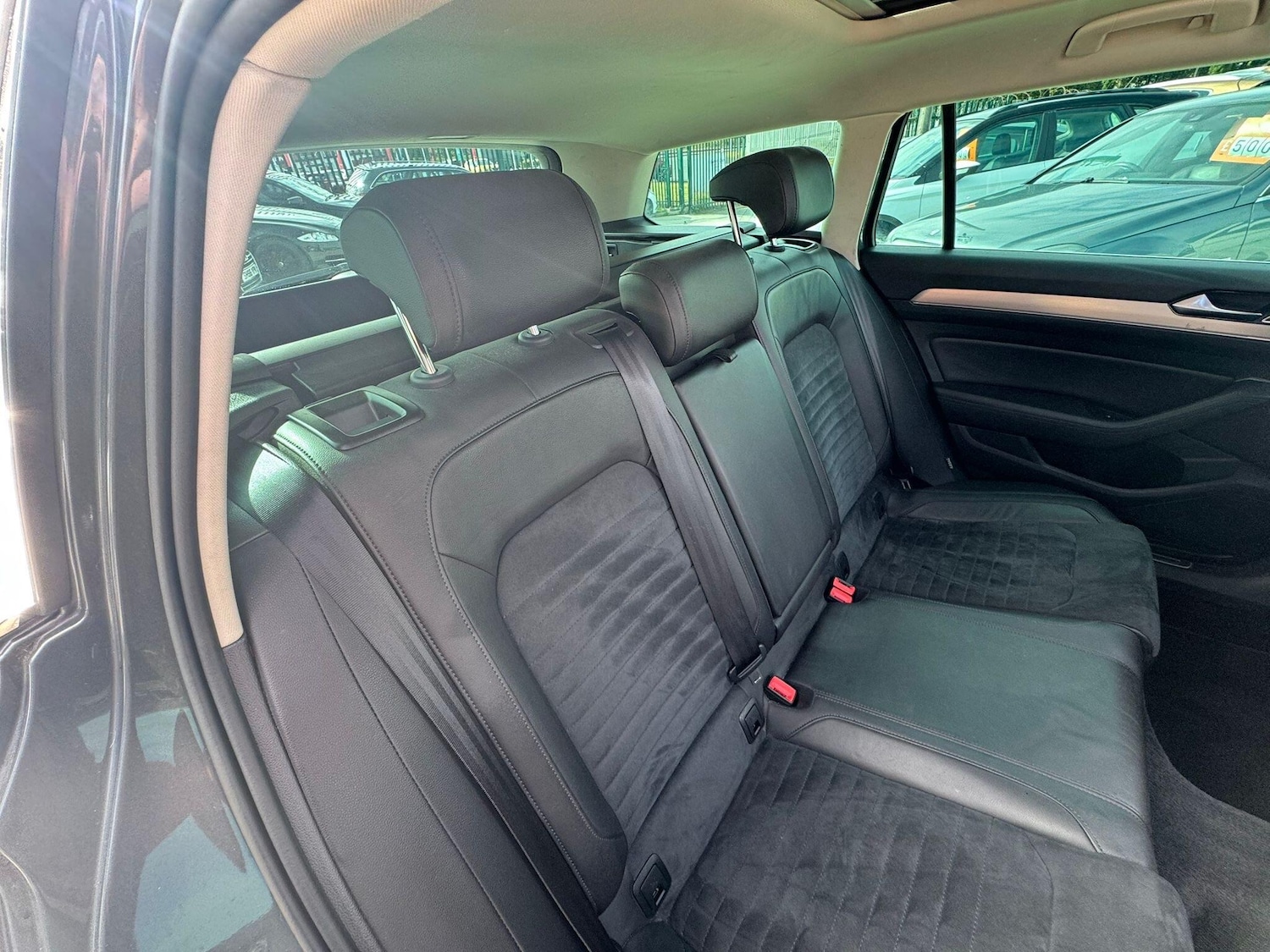 Used Volkswagen Passat for sale - 76990760: Photo 22