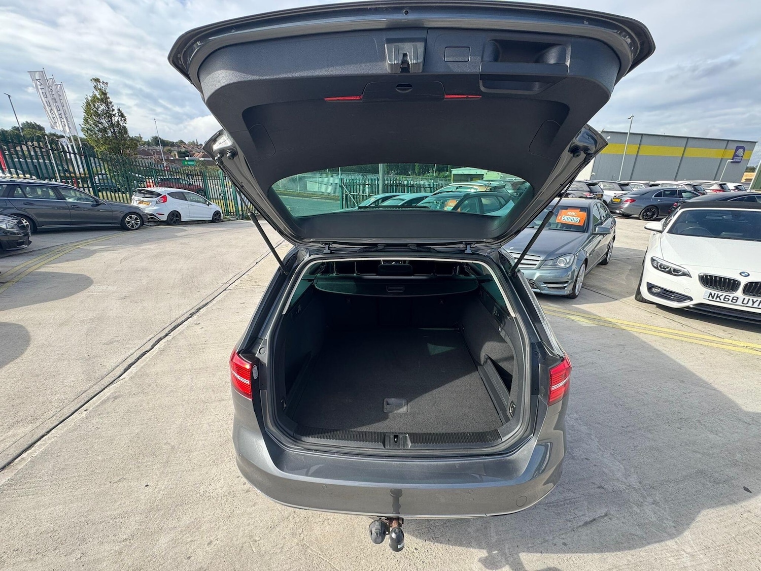 Used Volkswagen Passat for sale - 76990760: Photo 23