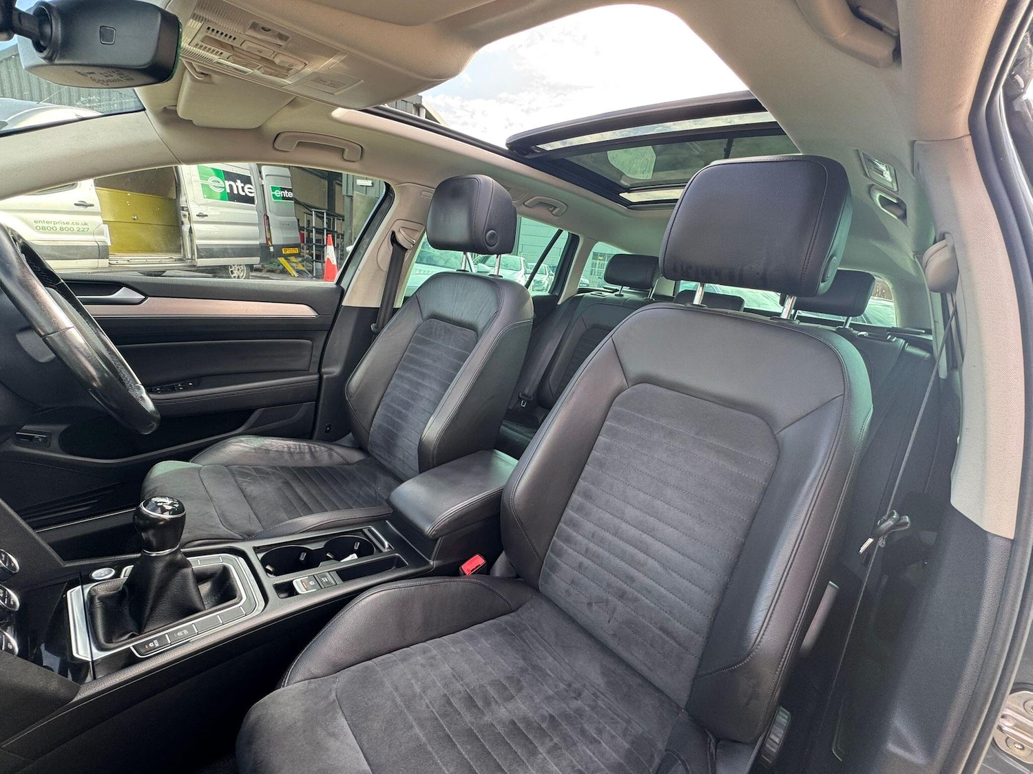 Used Volkswagen Passat for sale - 76990760: Photo 25