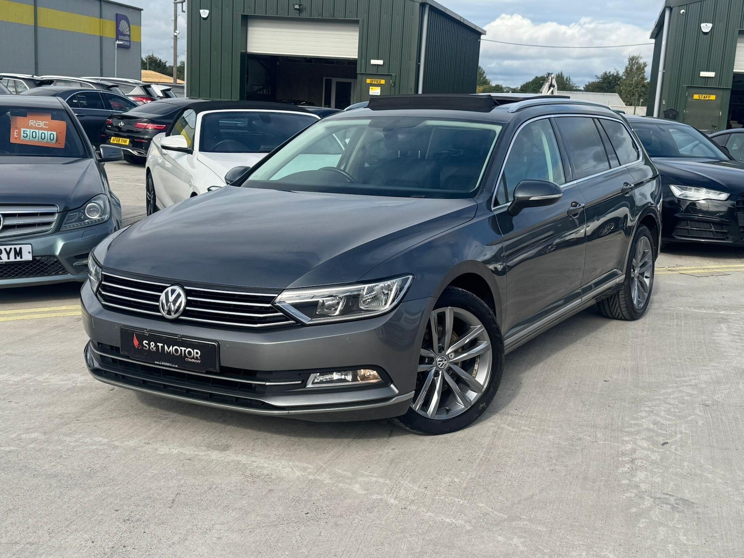 Used Volkswagen Passat for sale - 76990760: Photo 6