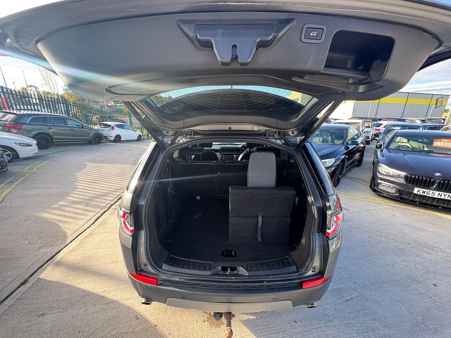 Used Land Rover Discovery Sport 2018 for sale - 76388089: Photo 27