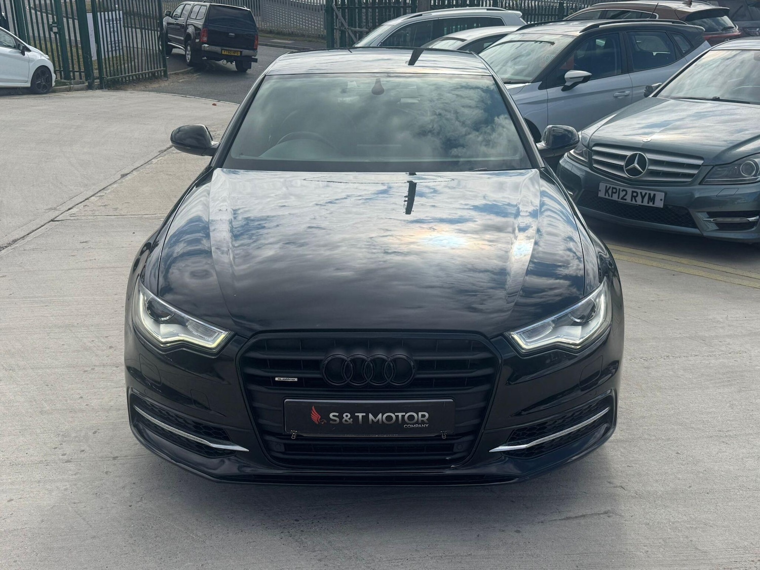 Used Audi A6 Saloon for sale - 76227548: Photo 2