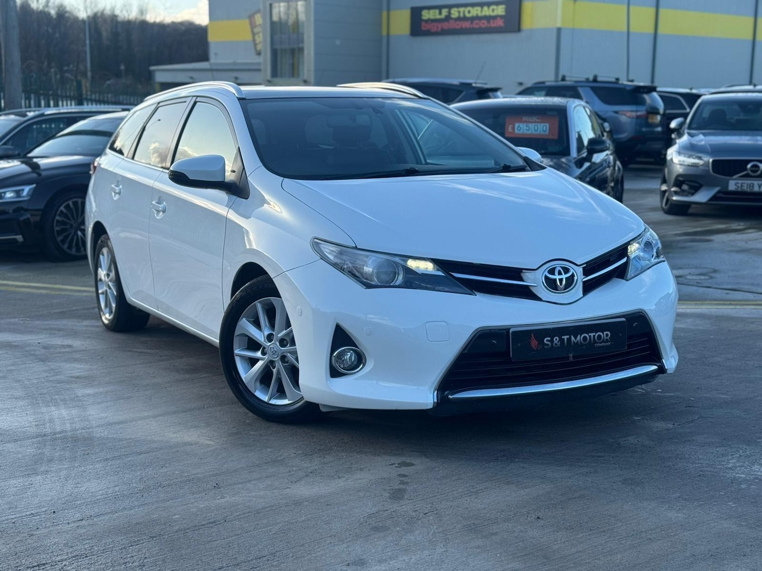 Used Toyota Auris 2013 for sale - 76802235: Photo 1
