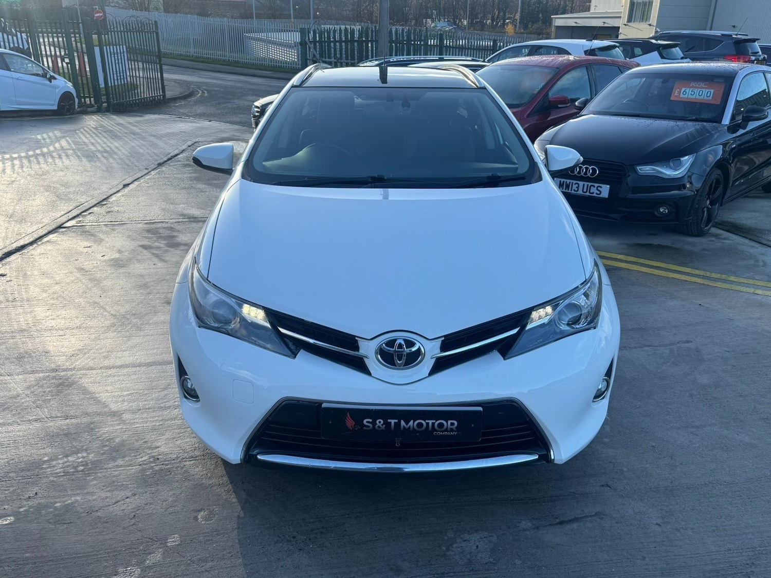 Used Toyota Auris 2013 for sale - 76802235: Photo 3