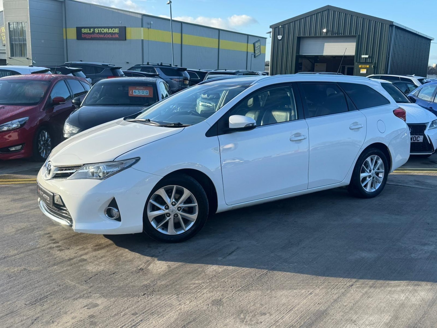 Used Toyota Auris 2013 for sale - 76802235: Photo 4