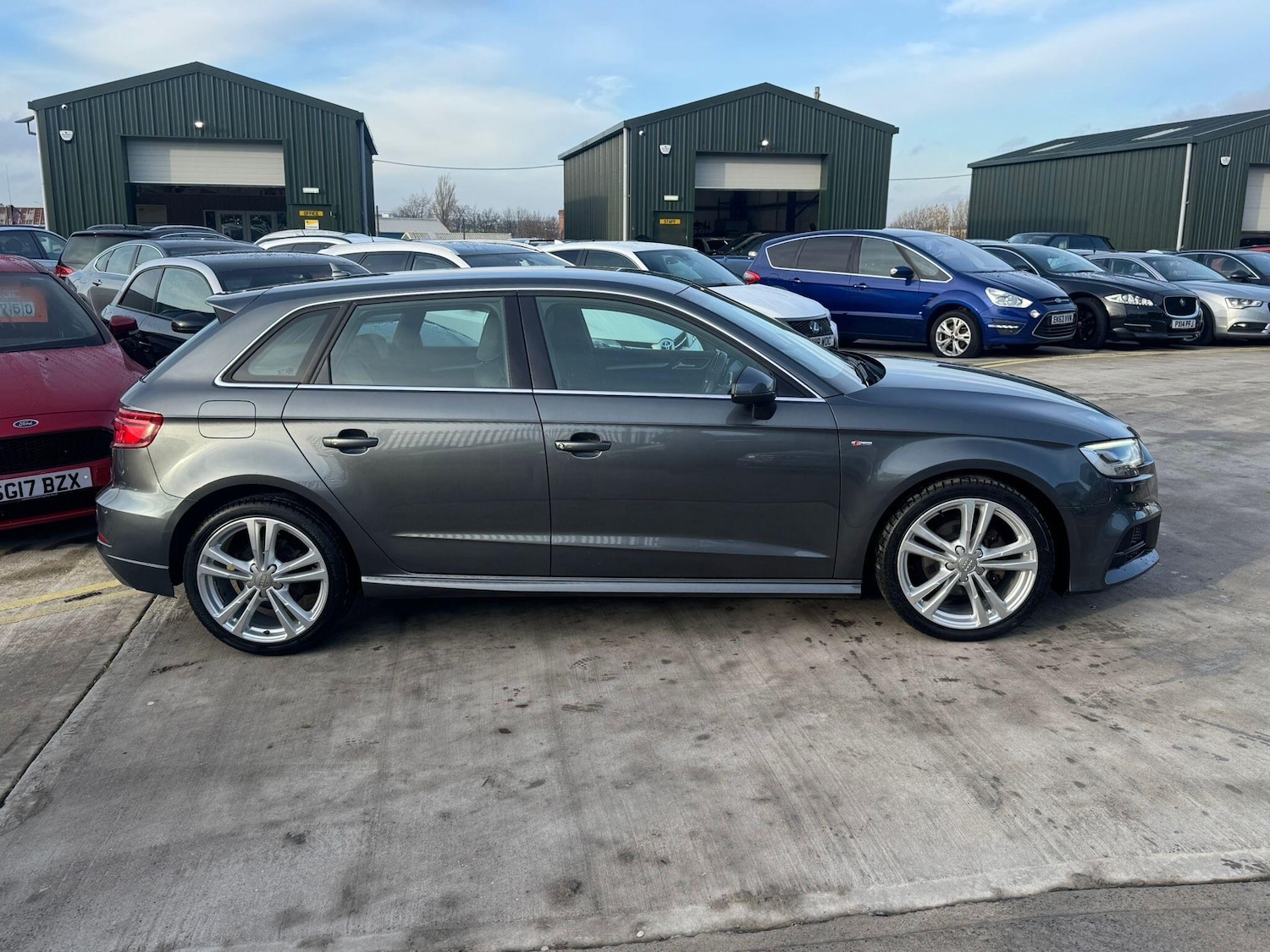 Used Audi A3 2016 for sale - 76913854: Photo 10