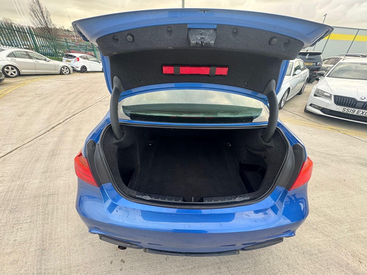 Used BMW 3 Series for sale - 77587351: Photo 24