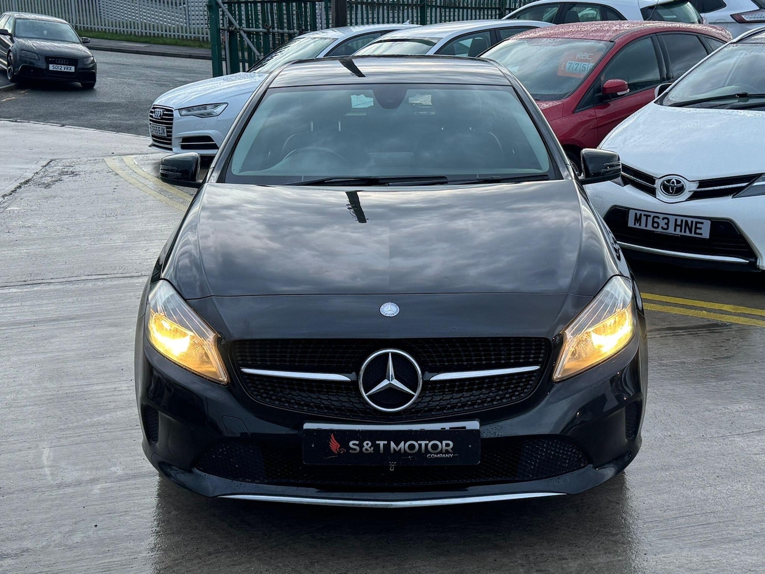 Used Mercedes-Benz A-Class 2015 for sale - 77156079: Photo 2