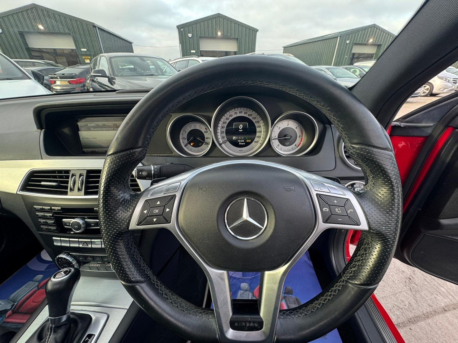 Used Mercedes-Benz C Class 2014 for sale - 77103689: Photo 23