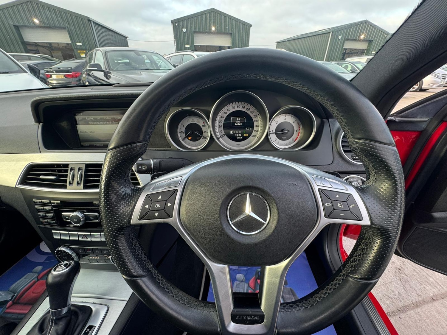 Used Mercedes-Benz C Class 2014 for sale - 77103689: Photo 24