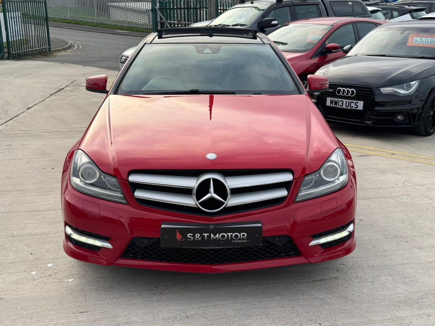 Used Mercedes-Benz C Class 2014 for sale - 77103689: Photo 3