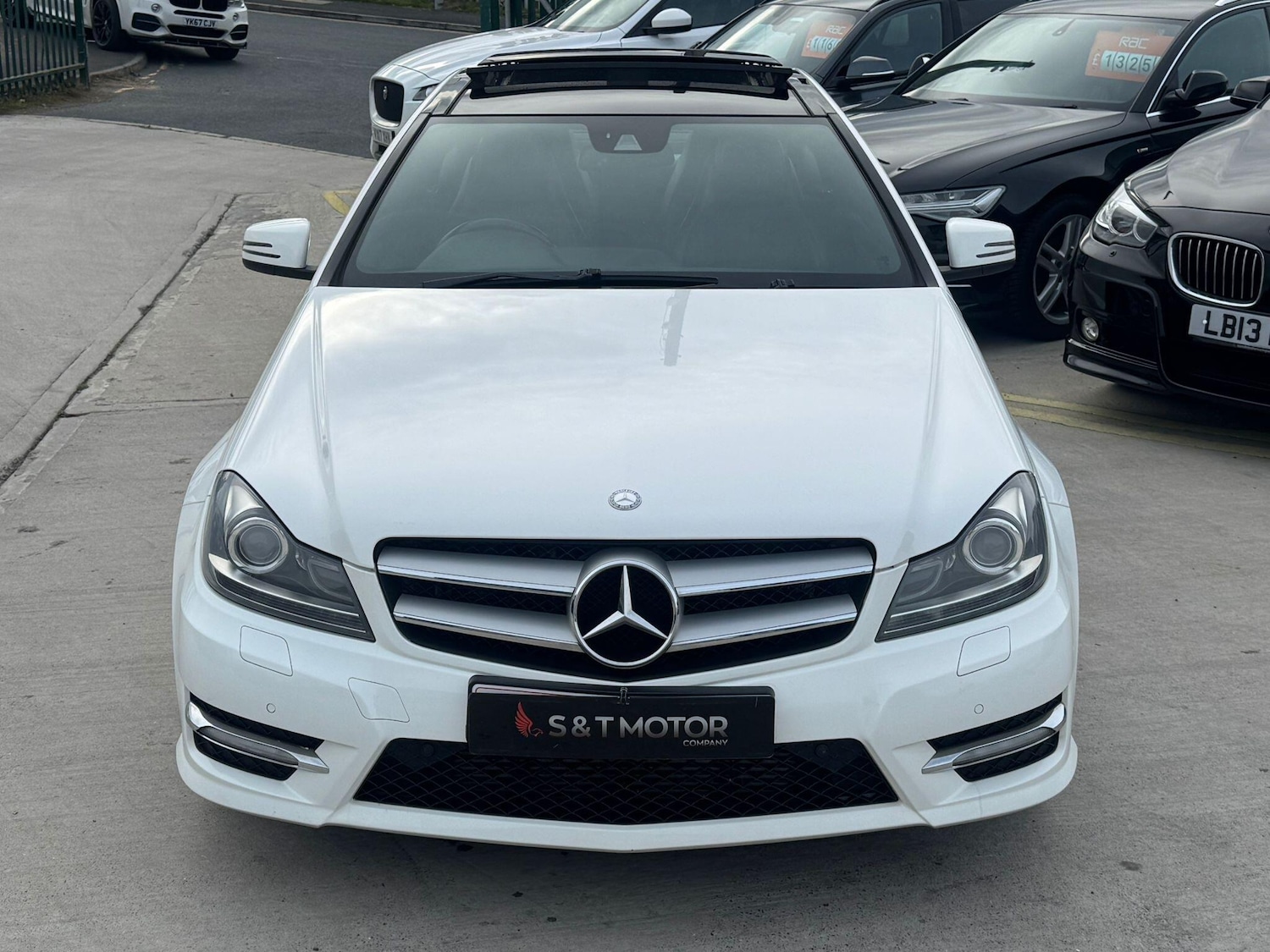 Used Mercedes-Benz C Class 2012 for sale - 76424144: Photo 2