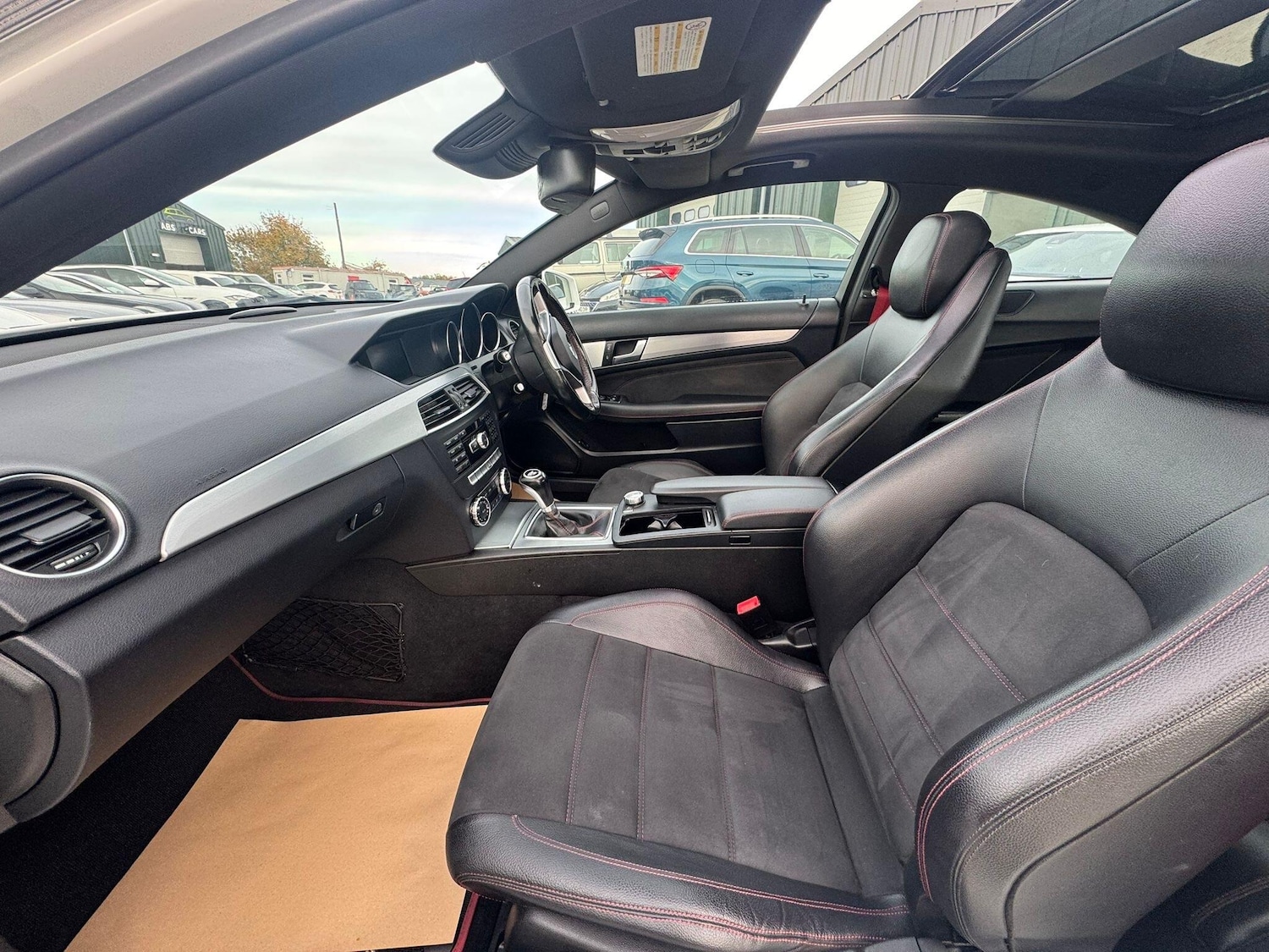 Used Mercedes-Benz C Class 2012 for sale - 76424144: Photo 24