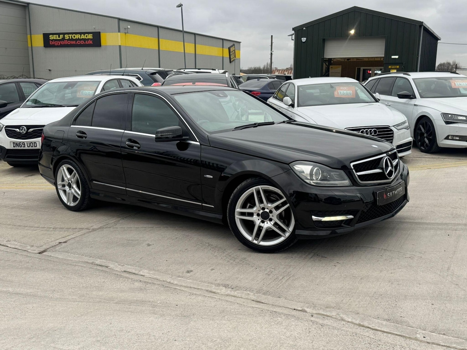 Used Mercedes-Benz C Class for sale - 77647017: Photo 2