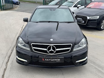 Used Mercedes-Benz C Class 2012 for sale - 77647017: Photo