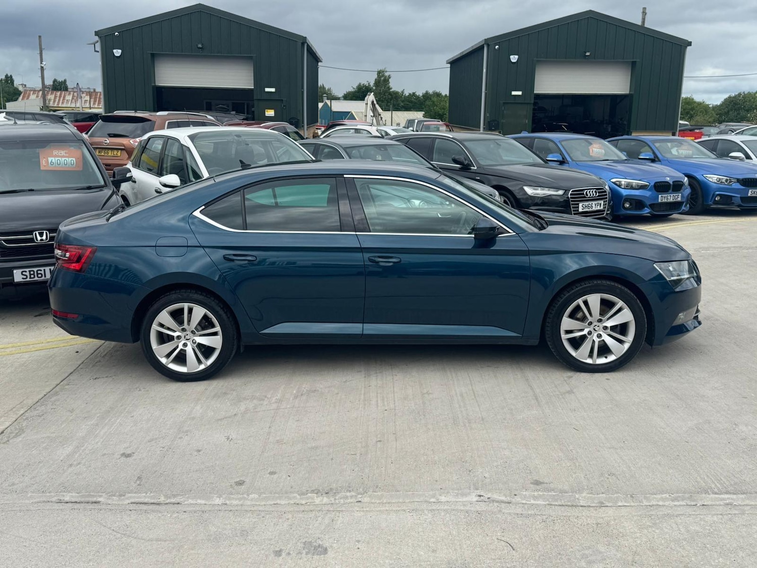 Used Skoda Superb 2016 for sale - 76002472: Photo 10