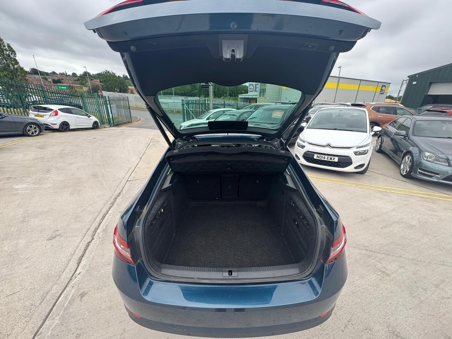 Used Skoda Superb 2016 for sale - 76002472: Photo 24