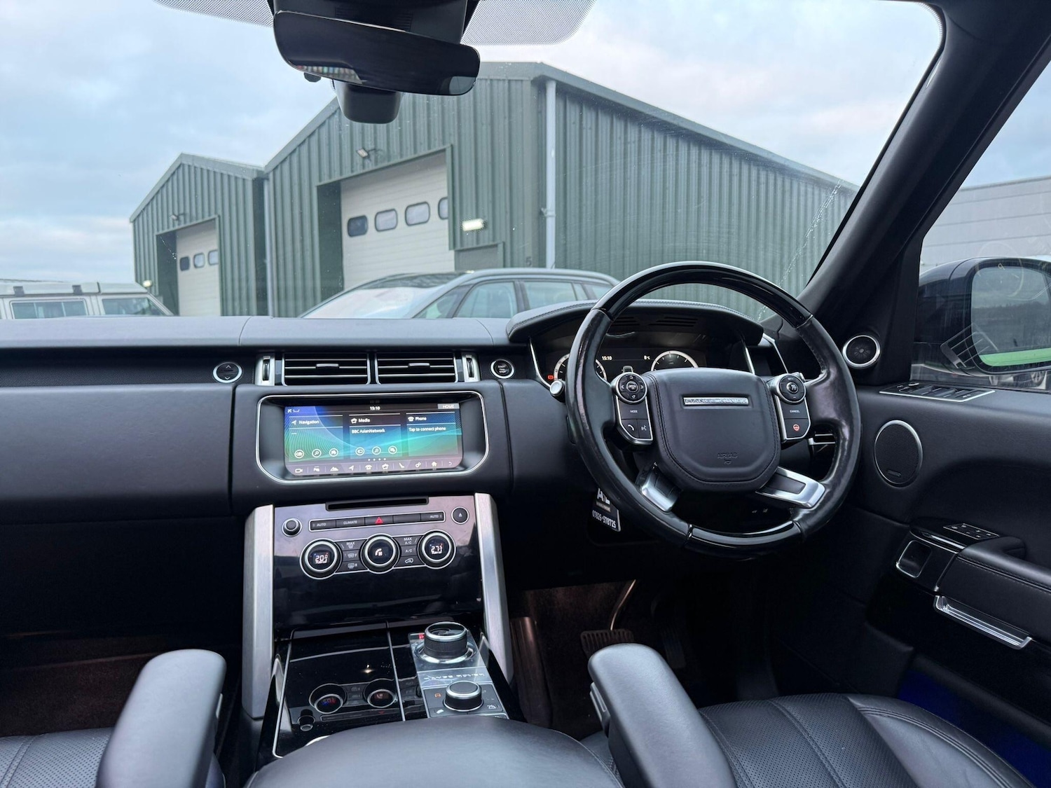 Used Land Rover Range Rover 2017 for sale - 77060280: Photo 11