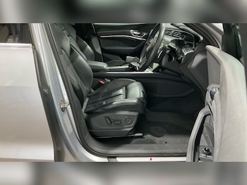 Used Audi e-tron 2022 for sale - 78102792: Photo