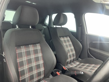 Used Volkswagen Polo 2017 for sale - 77249941: Photo