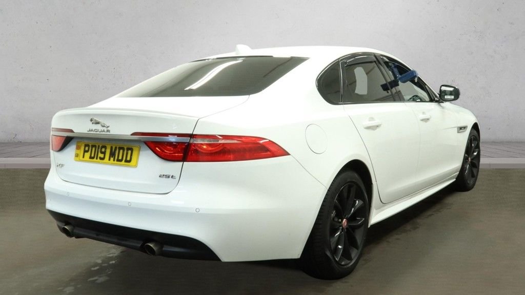 Used Jaguar XF 2019 for sale - 76901178: Photo 7