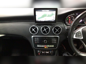 Used Mercedes-Benz A-Class 2018 for sale - 76235861: Photo 3