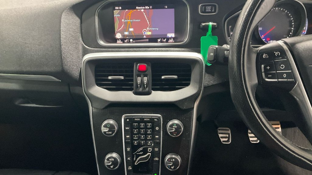 Used Volvo V40 2018 for sale - 77072696: Photo 6