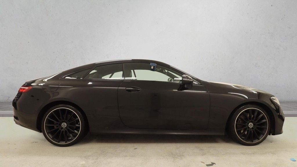 Used Mercedes-Benz E Class 2018 for sale - 77749017: Photo 8