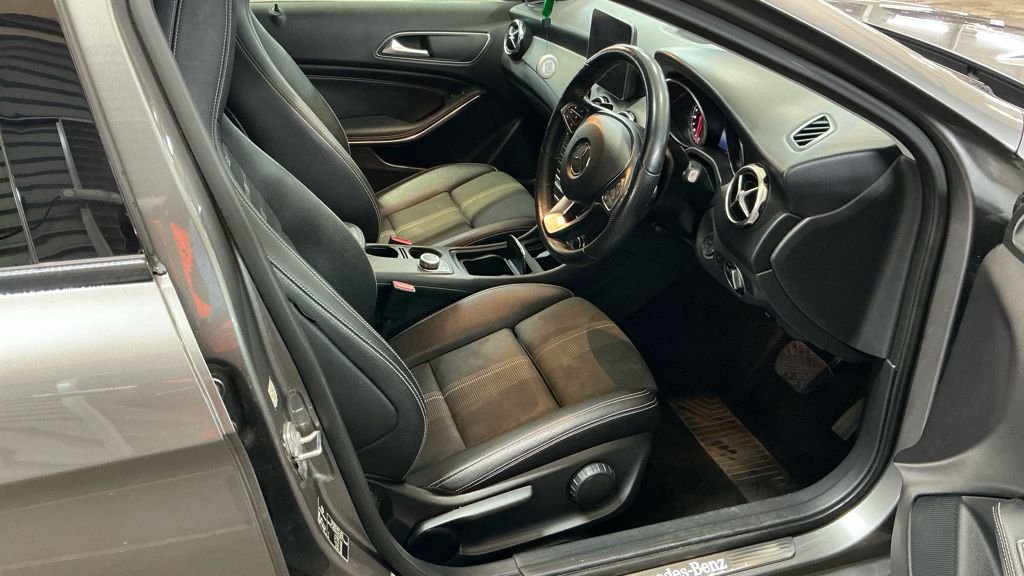 Used Mercedes-Benz GLA 2019 for sale - 78102794: Photo 2