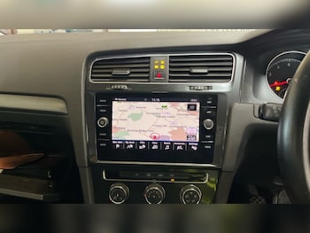 Used Volkswagen Golf 2018 for sale - 75815120: Photo