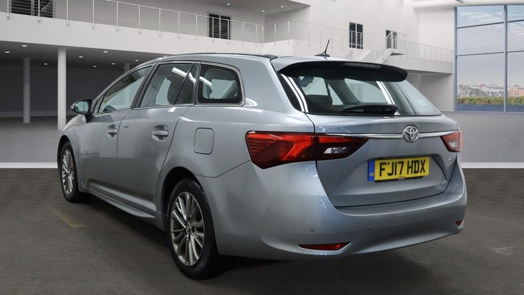 Used Toyota Avensis 2017 for sale - 76731262: Photo 15