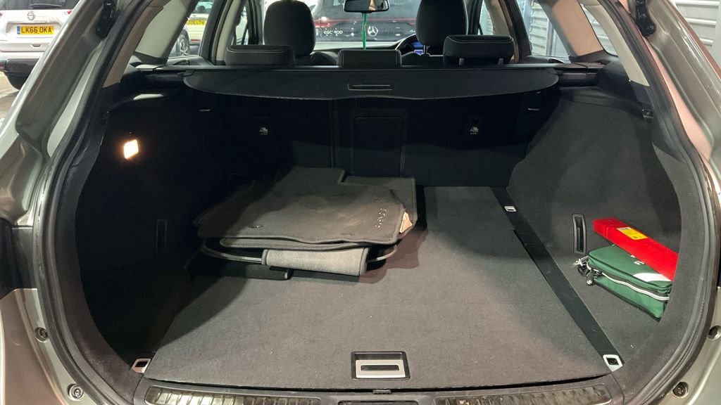 Used Toyota Avensis 2017 for sale - 76731262: Photo 19