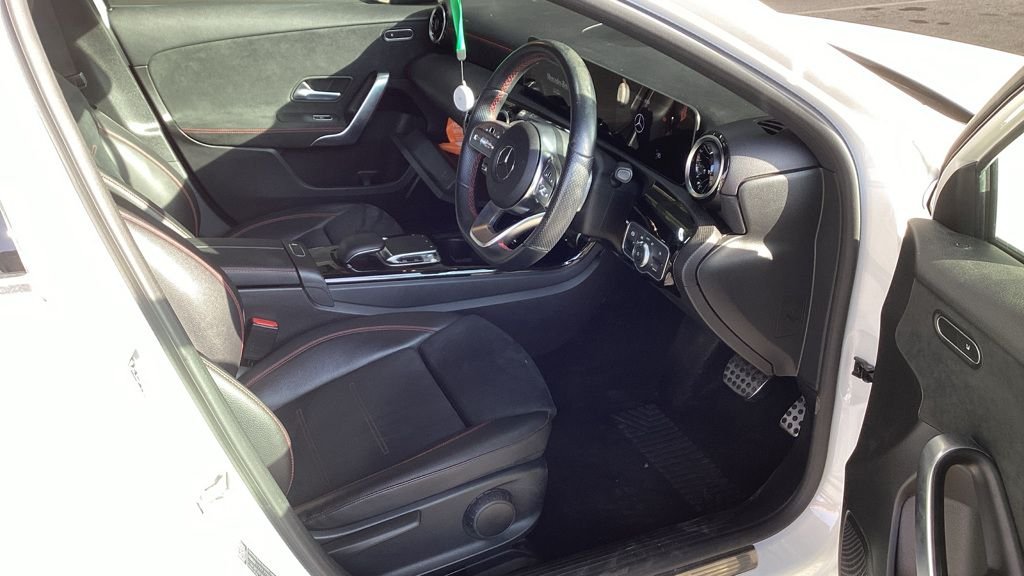 Used Mercedes-Benz A-Class 2018 for sale - 76047840: Photo 2