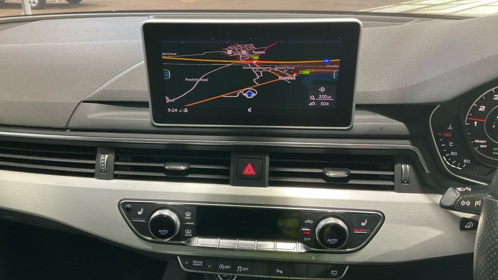 Used Audi A4 2018 for sale - 76454704: Photo 2