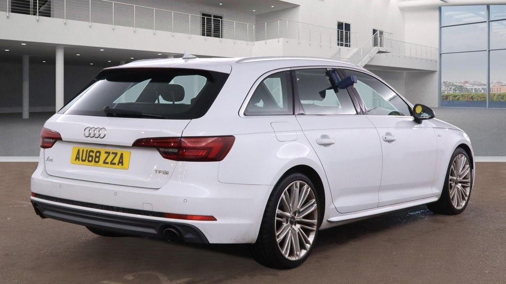 Used Audi A4 2018 for sale - 76454704: Photo 6