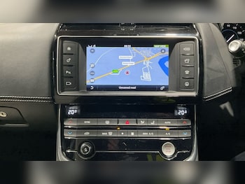 Used Jaguar XE 2017 for sale - 76586668: Photo